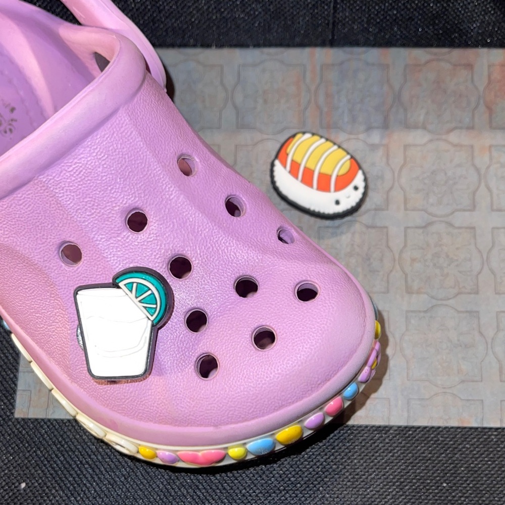 JIBBITZ. 
CROC CHARMS. 
Two Food items! YUM! 
Croc not included.